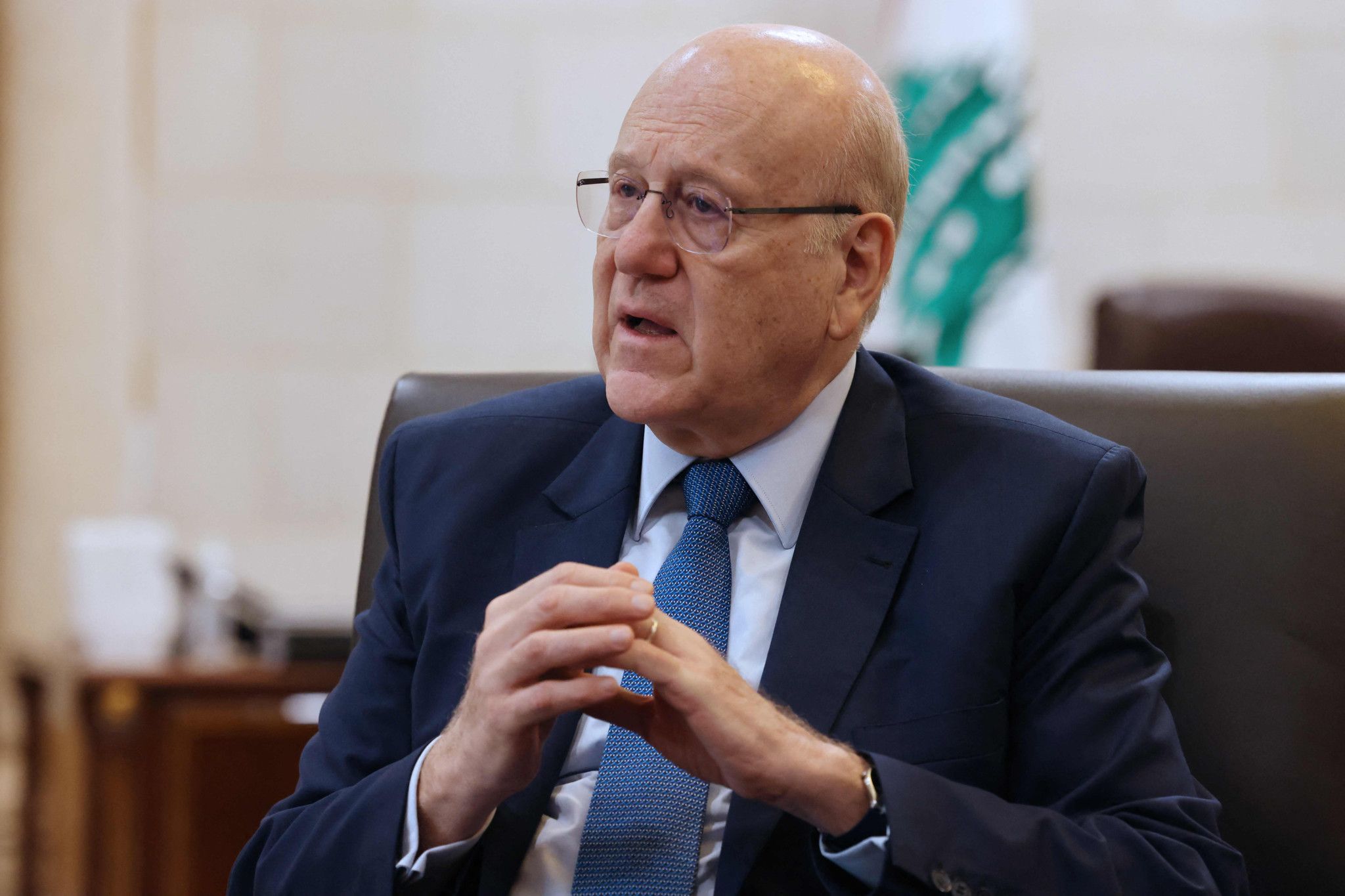 «Biens mal acquis»: visé par une plainte en France, le Premier ministre libanais conteste