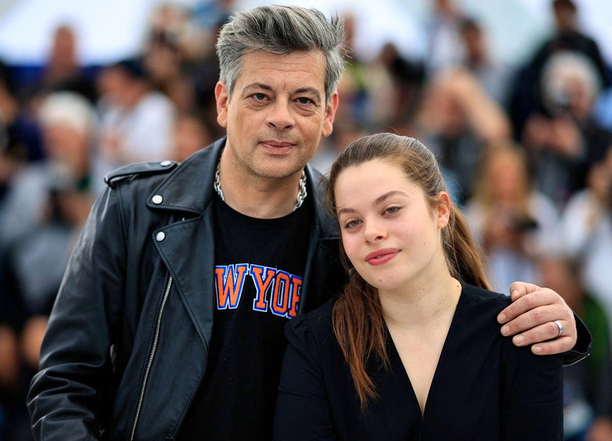 Anna Biolay et son père Benjamin Biolay ont foulé le tapis rouge du Festival de Cannes pour présenter le film «Rosalie», jeudi 18 mai 2023.