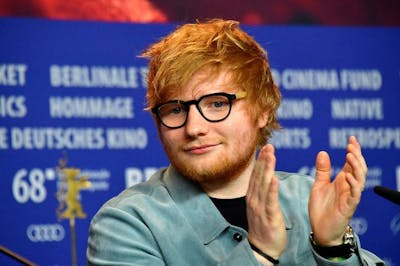 Ed Sheeran a donné ses habits et ils sont en vente sur Ebay