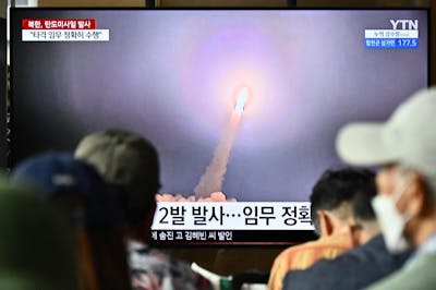 Pyongyang lance un satellite militaire espion vers le Sud