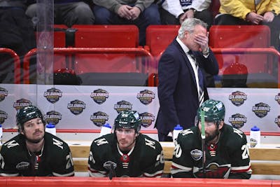 En NHL, Minnesota vire son entraîneur en chef
