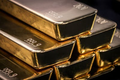 L'or bat son record historique à plus de 2100 dollars l'once