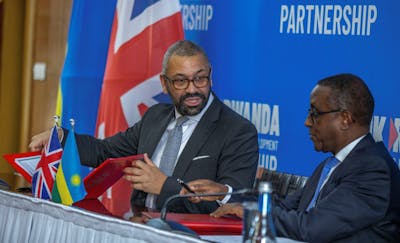 Royaume-Uni et Rwanda ont revu leur copie en matière d'expulsion