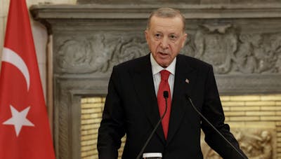 Erdogan conditionne la ratification à la vente de F-16