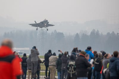 Un élu interpelle Berne sur le futur bruit des F-35 à Payerne