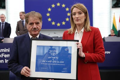 Mahsa Amini reçoit le prix Sakharov à titre posthume