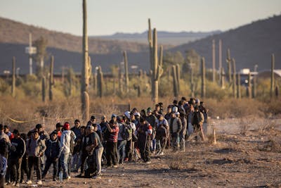 L'Arizona envoie la garde nationale à la frontière avec le Mexique
