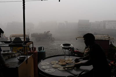 Le Pakistan fait appel à la pluie artificielle contre le smog