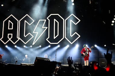 Le groupe AC/DC perd l'un de ses membres fondateurs