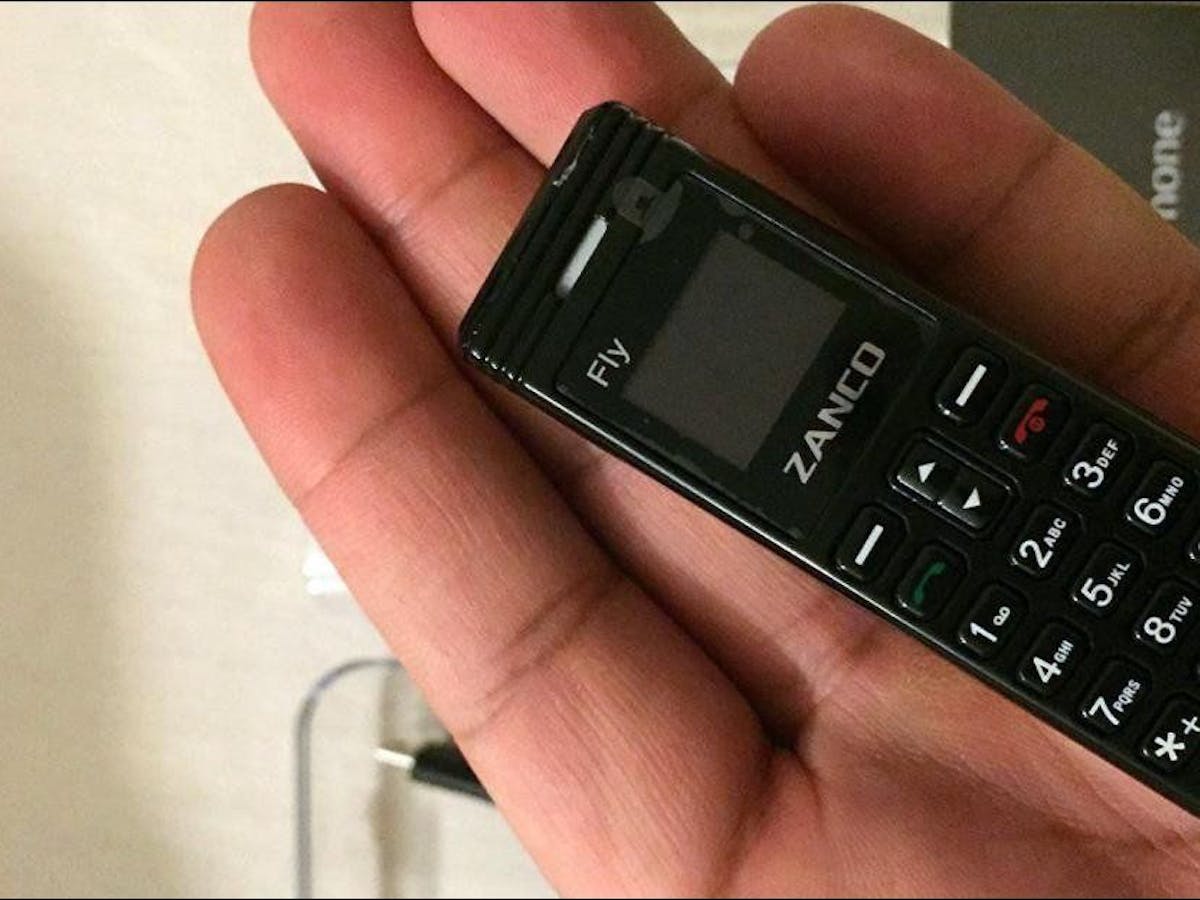 Verbrecher lieben das kleinste Handy der Welt - 20 Minuten