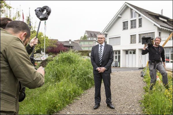 Andreas Glarner (SVP), Gemeindepräsident von Oberwil-Lieli, sagt: «Es hat einen Winkelried gebraucht, der ein Zeichen setzt. Viele denken nun darüber nach, nachzuziehen.»
