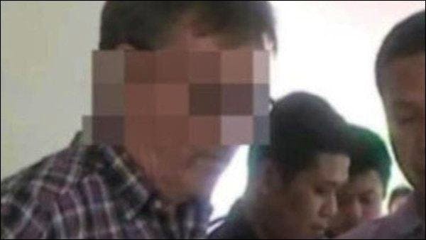Robert T. ist zu 16 Jahren Gefängnis verurteilt worden. Die Aufnahme stammt von seiner Verhaftung in Thailand.