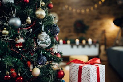 De plus en plus de Français prévoient de revendre leurs cadeaux de Noël