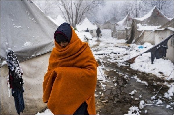 Quelque 600 personnes s'y entassent ces derniers jours dans des tentes sans lits et sans chauffage.