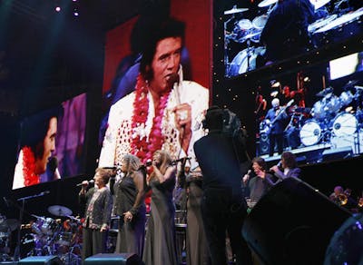 Elvis de retour sur scène grâce à l'intelligence artificielle