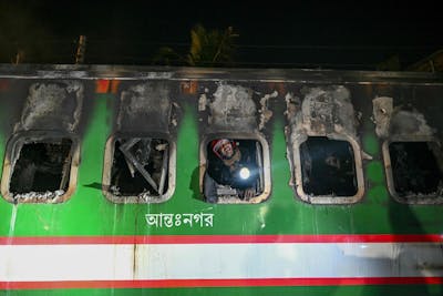 Cinq morts dans l'incendie d'un train