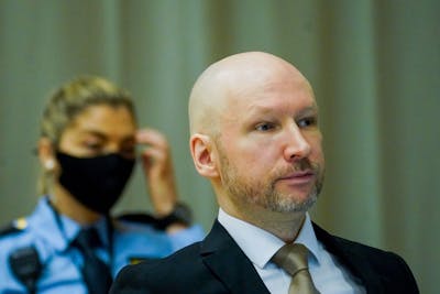 Breivik ne veut pas se contenter de la compagnie de perruches