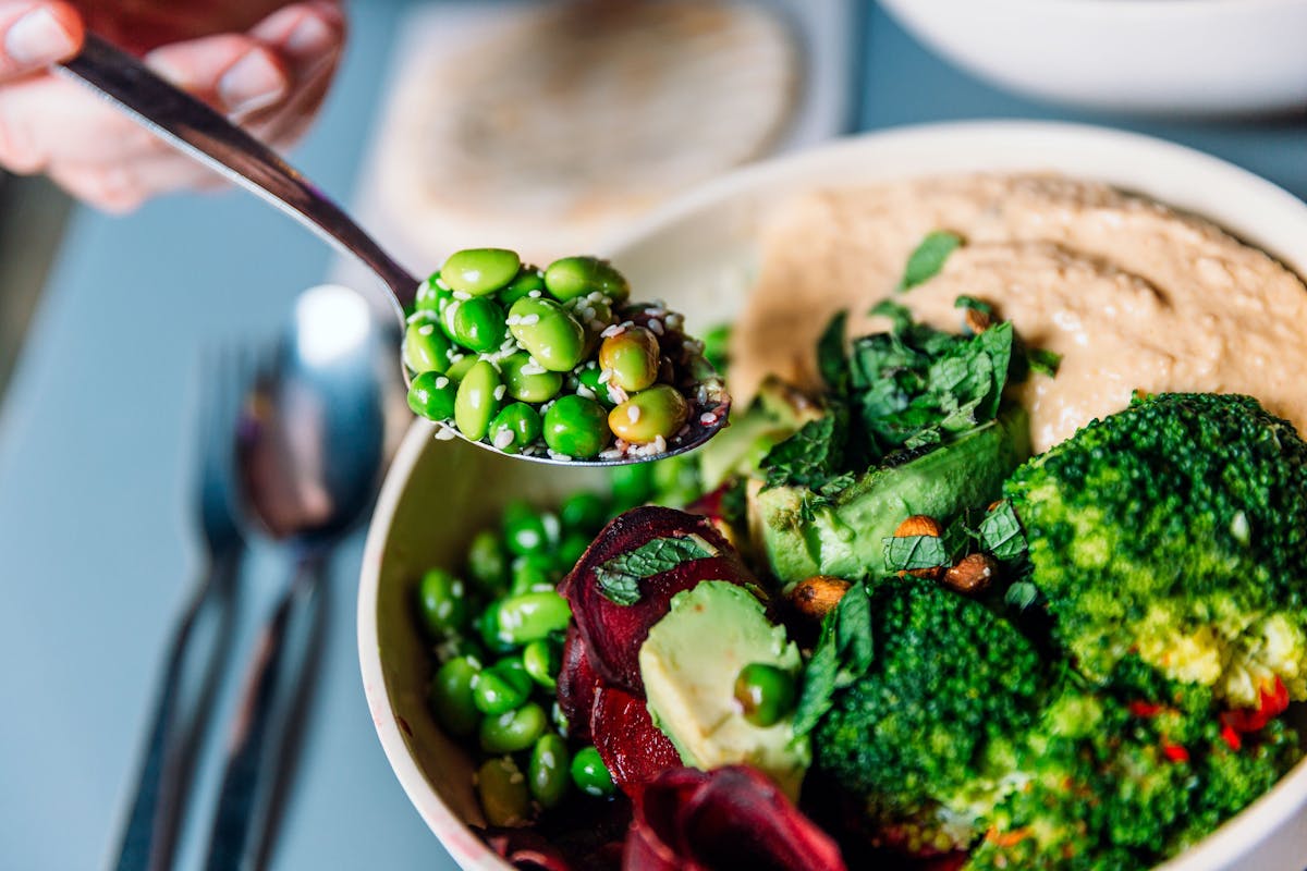 Niektóre produkty spożywcze – w tym zielone warzywa – nie tylko zapewniają poczucie sytości, ale także naprawdę wspomagają pracę mózgu.