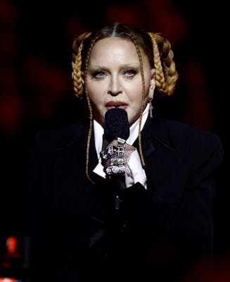 ÉtatsUnis: Ils portent plainte contre Madonna pour ses retards à ses concerts
