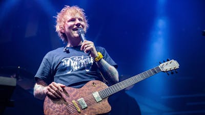 Ed Sheeran volera chaque semaine entre l'Asie et l'Angleterre pour voir ses enfants