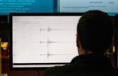 Un séisme de magnitude 7 à la frontière avec le Kirghizstan