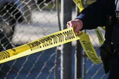 Sept tués par balles, un homme recherché près de Chicago