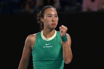 Zheng Qinwen défiera Aryna Sabalenka en finale à Melbourne