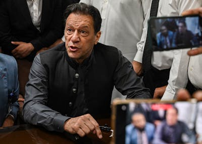 L'ex-Premier ministre Imran Khan condamné à 10 ans de prison