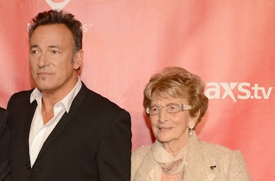 Bruce Springsteen rend hommage à sa maman