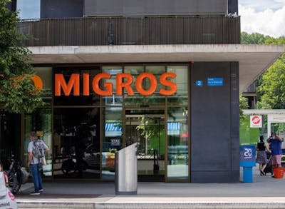 Migros va supprimer 1500 postes