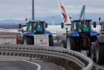 Une manifestation d'agriculteurs perturbe l'aéroport de Francfort
