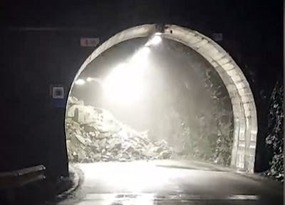 Un tunnel routier s'effondre près de Riddes