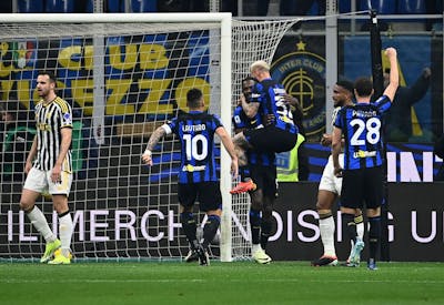 L'Inter bat la Juventus et s'échappe en tête