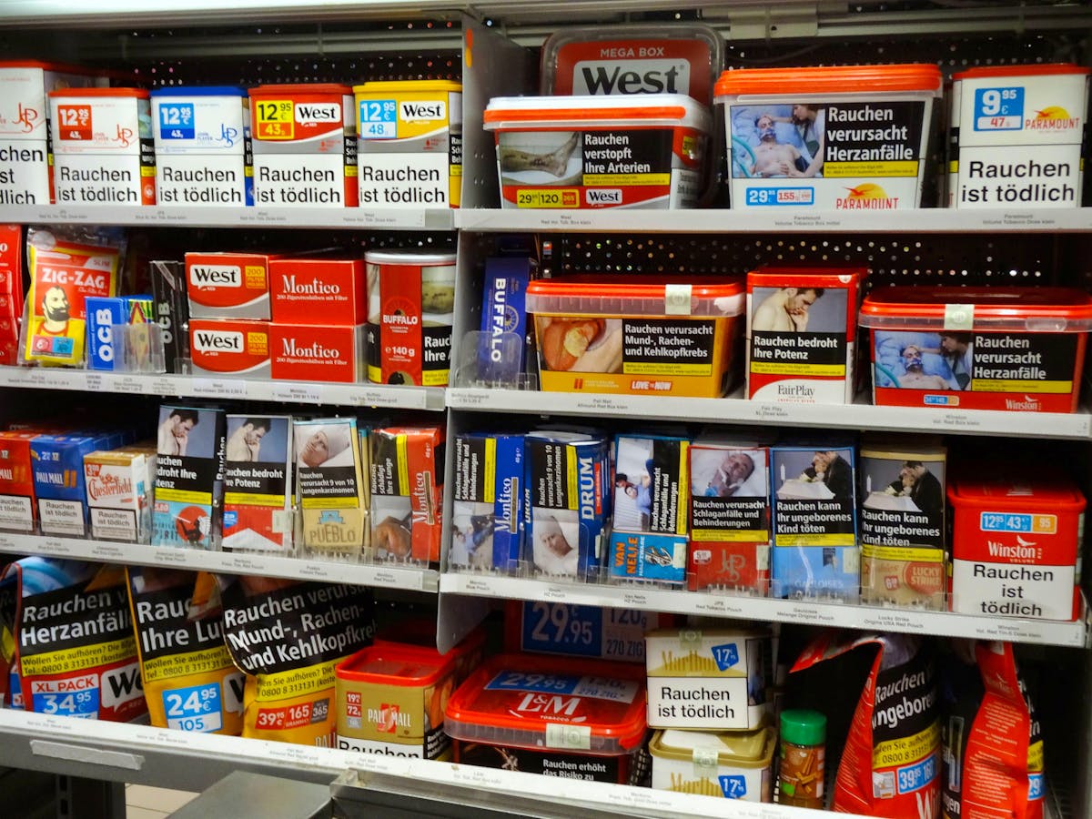 Les messages de préventions sur les paquets de tabac n'ont pas changé depuis 2010 en Suisse.