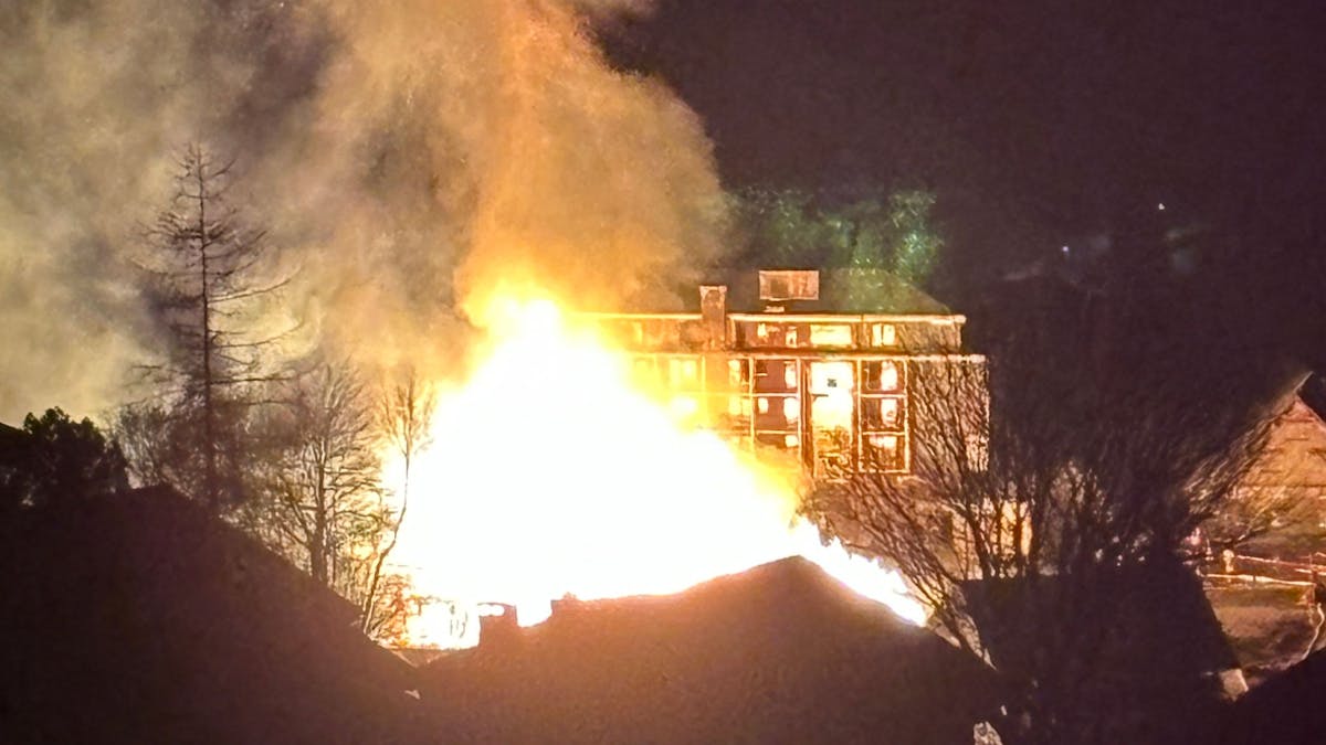 Bericht bestätigt: Brand in Hotel Acker wurde wohl gelegt - 20 Minuten