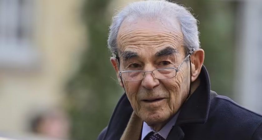 Robert Badinter est décédé à 95 ans