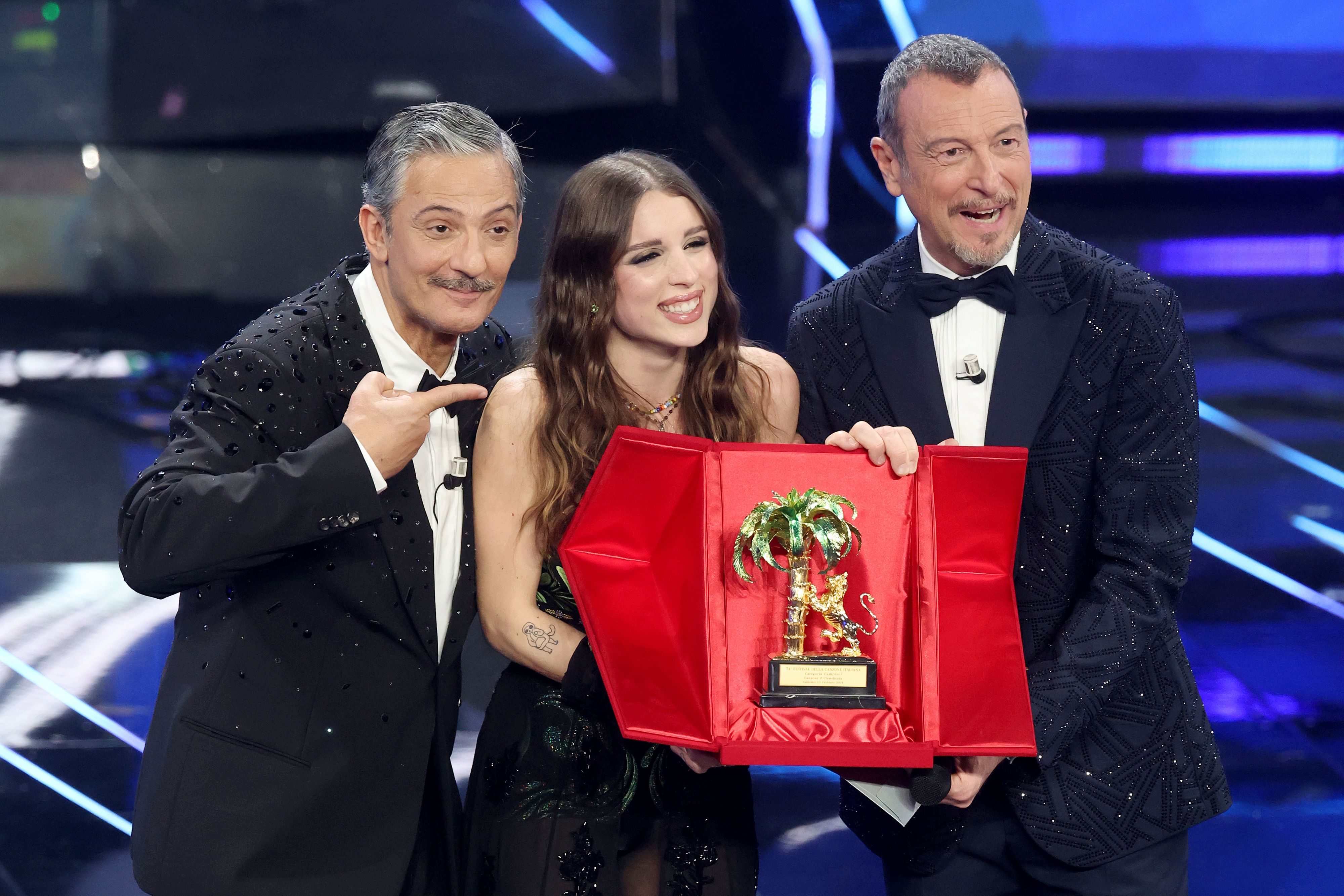 Angelina Mango remporte Sanremo et devrait représenter l'Italie à l'Eurovision