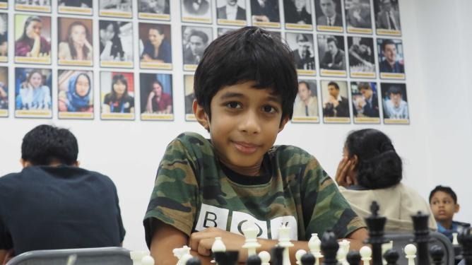 Schach-Genie (8) bricht in der Schweiz Weltrekord