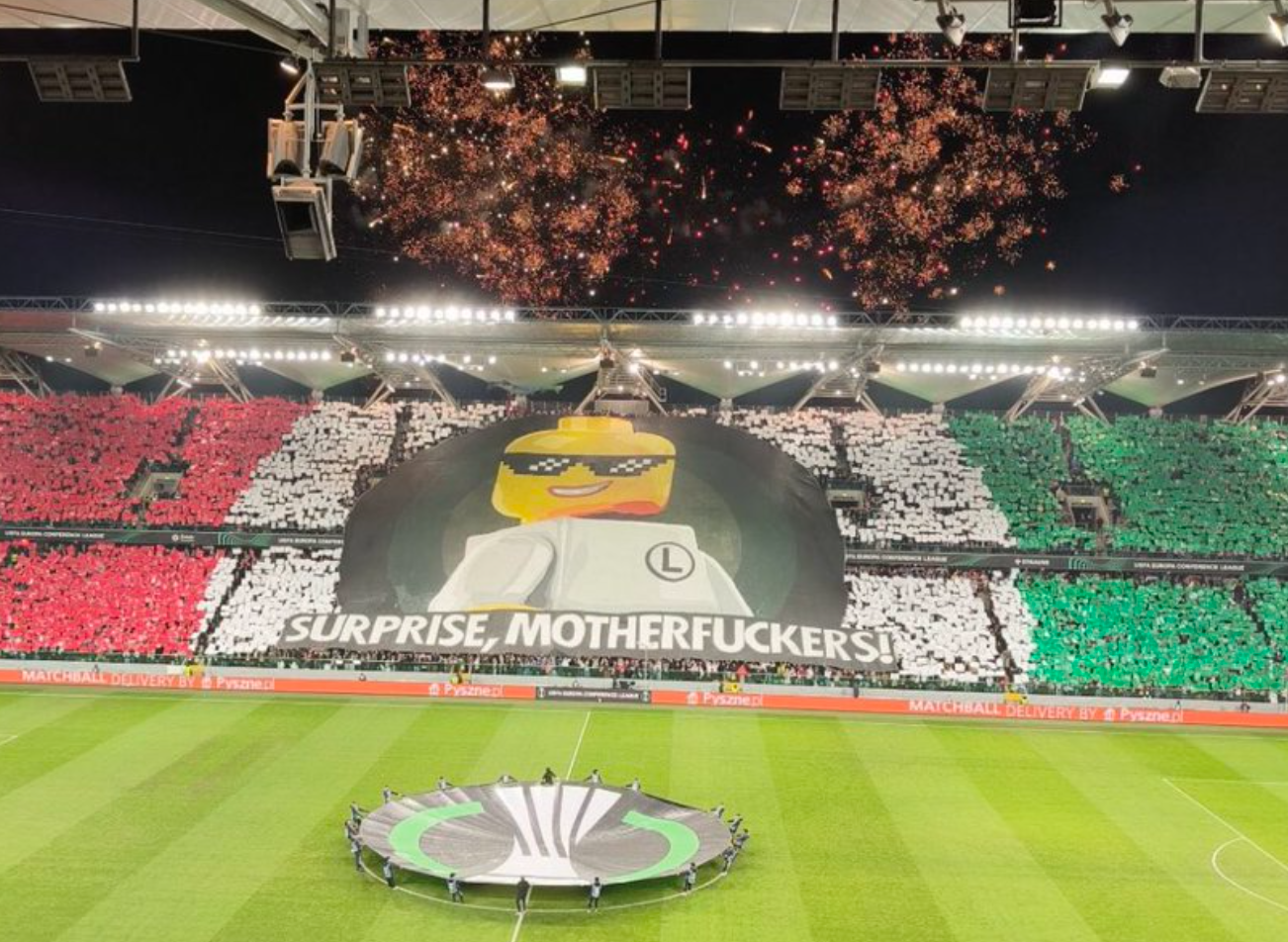 Privés de tribune, les fans du Legia «trollent» l'UEFA