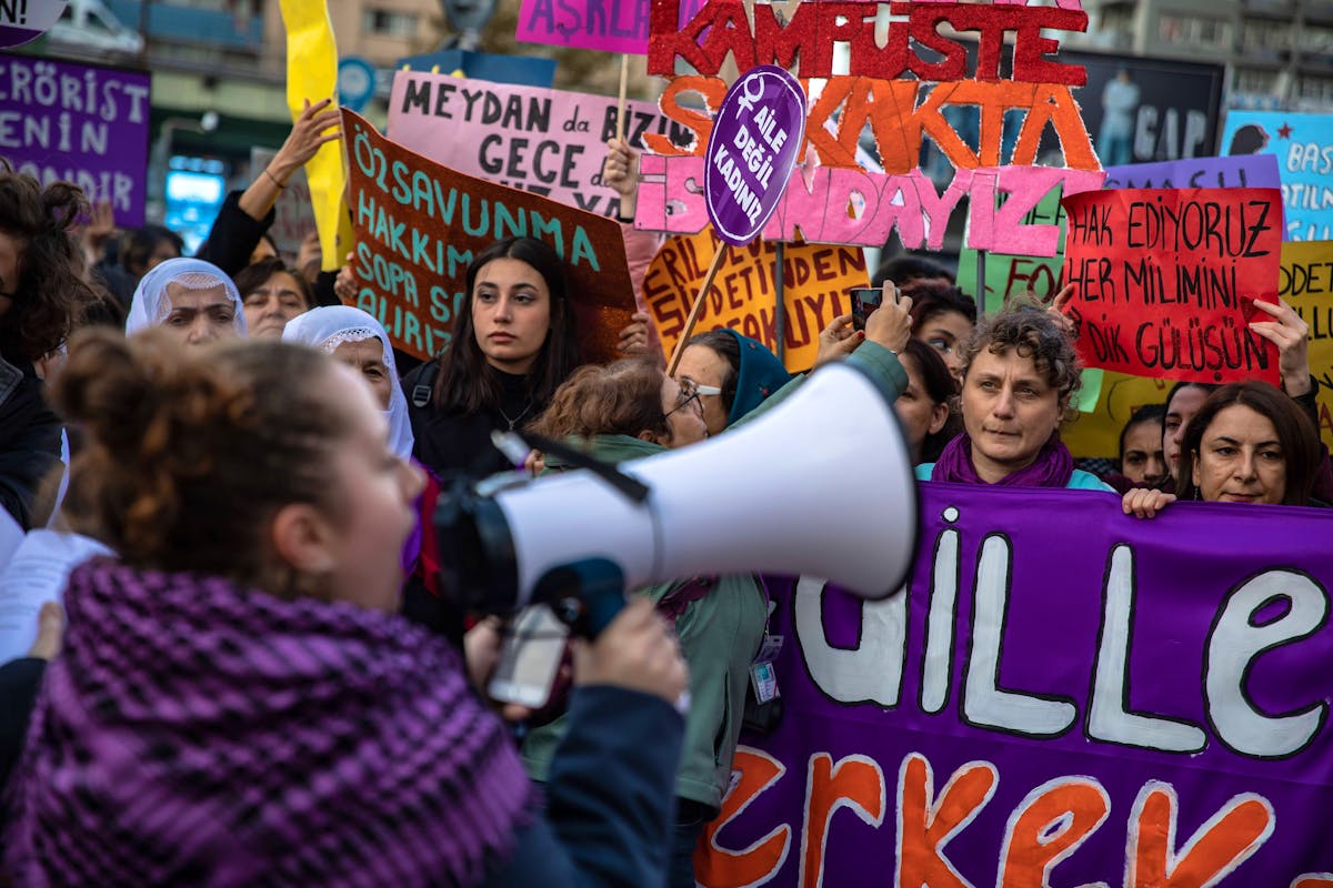 En novembre dernier, à Instanbul, les Turques étaient descendues massivement dans la rue à l'occasion de la Journée internationale pour la fin des violences faites aux femmes.
