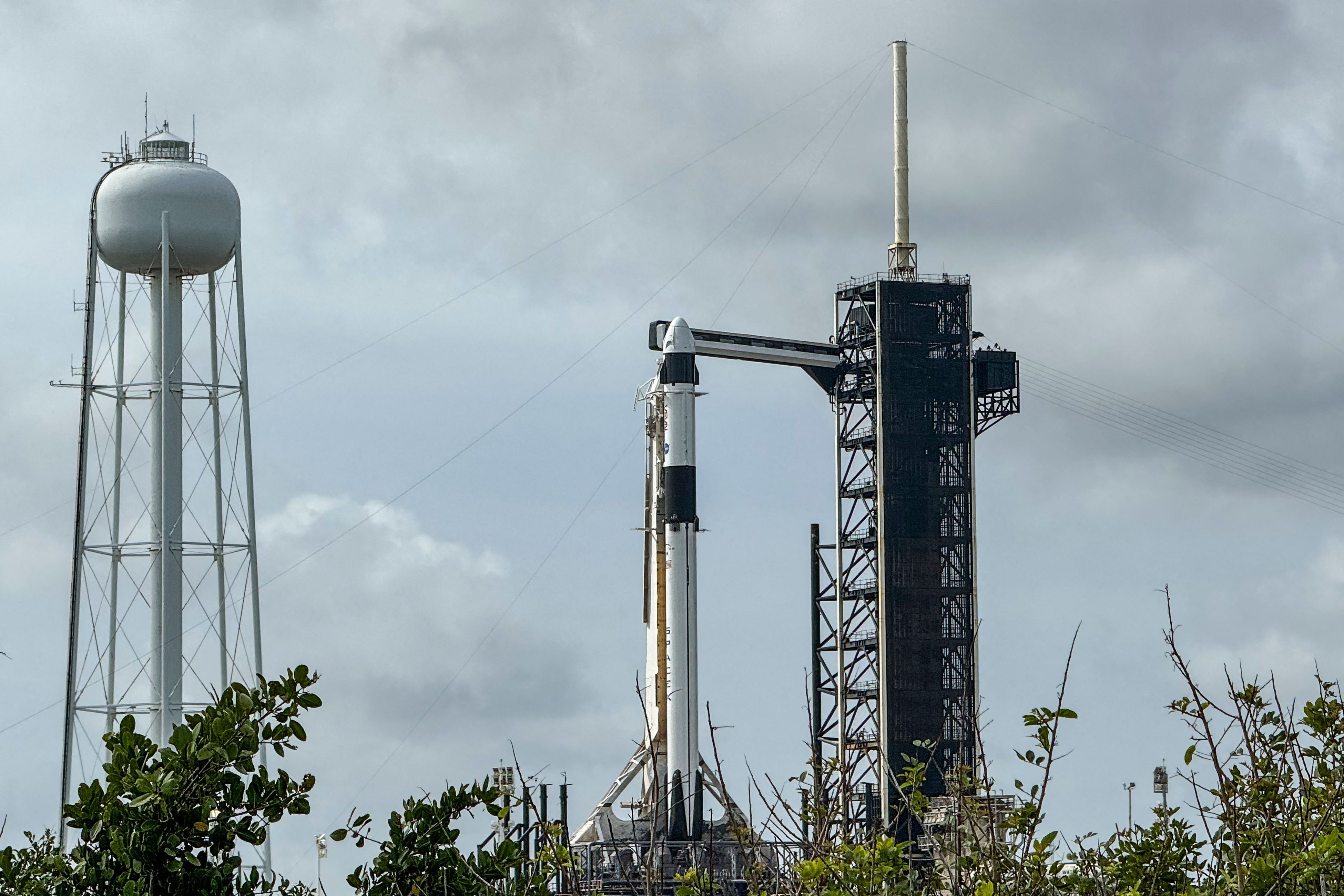 La fusée Falcon 9 de SpaceX va décoller cette nuit vers l'ISS