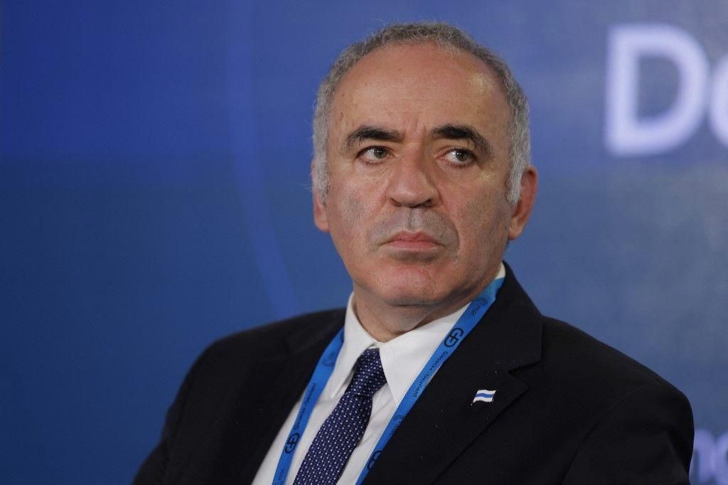 Kasparov placé sur la liste des «terroristes et extrémistes»