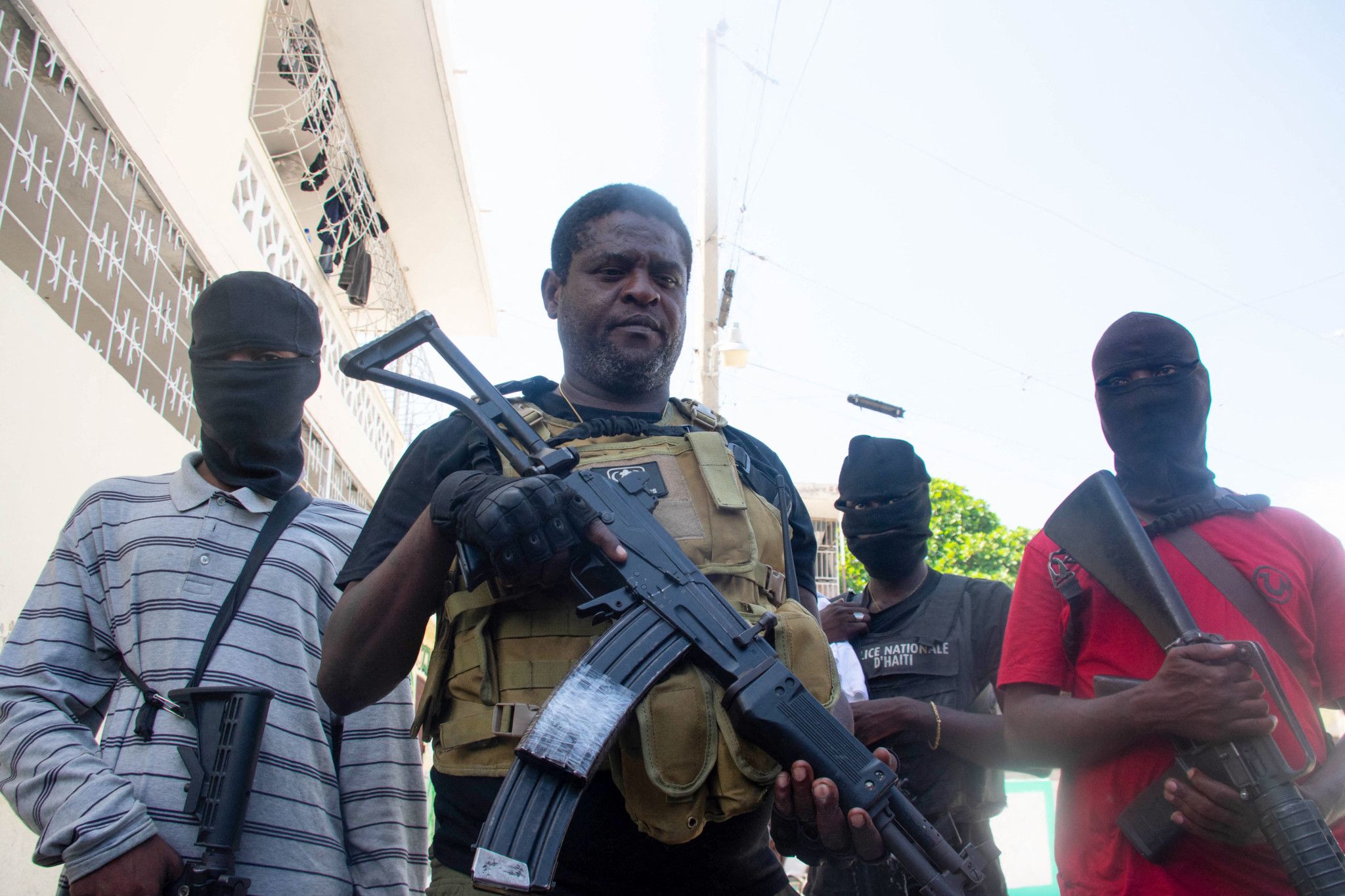 Un chef de gang haïtien menace d'une «guerre civile»