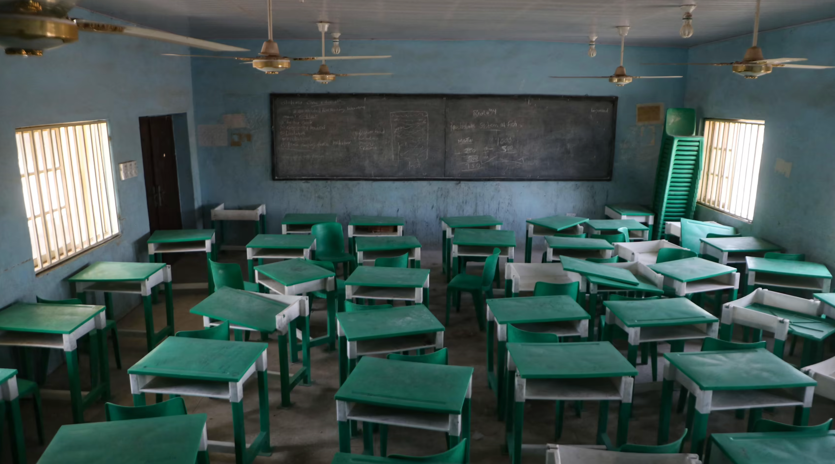 Plus de 280 élèves enlevés par des hommes armés, selon un enseignant