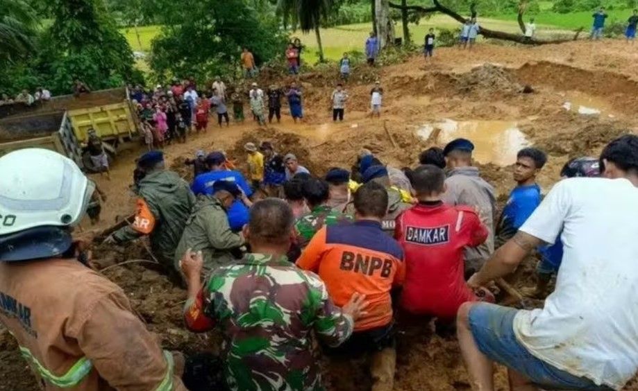 Deux touristes meurent dans un glissement de terrain