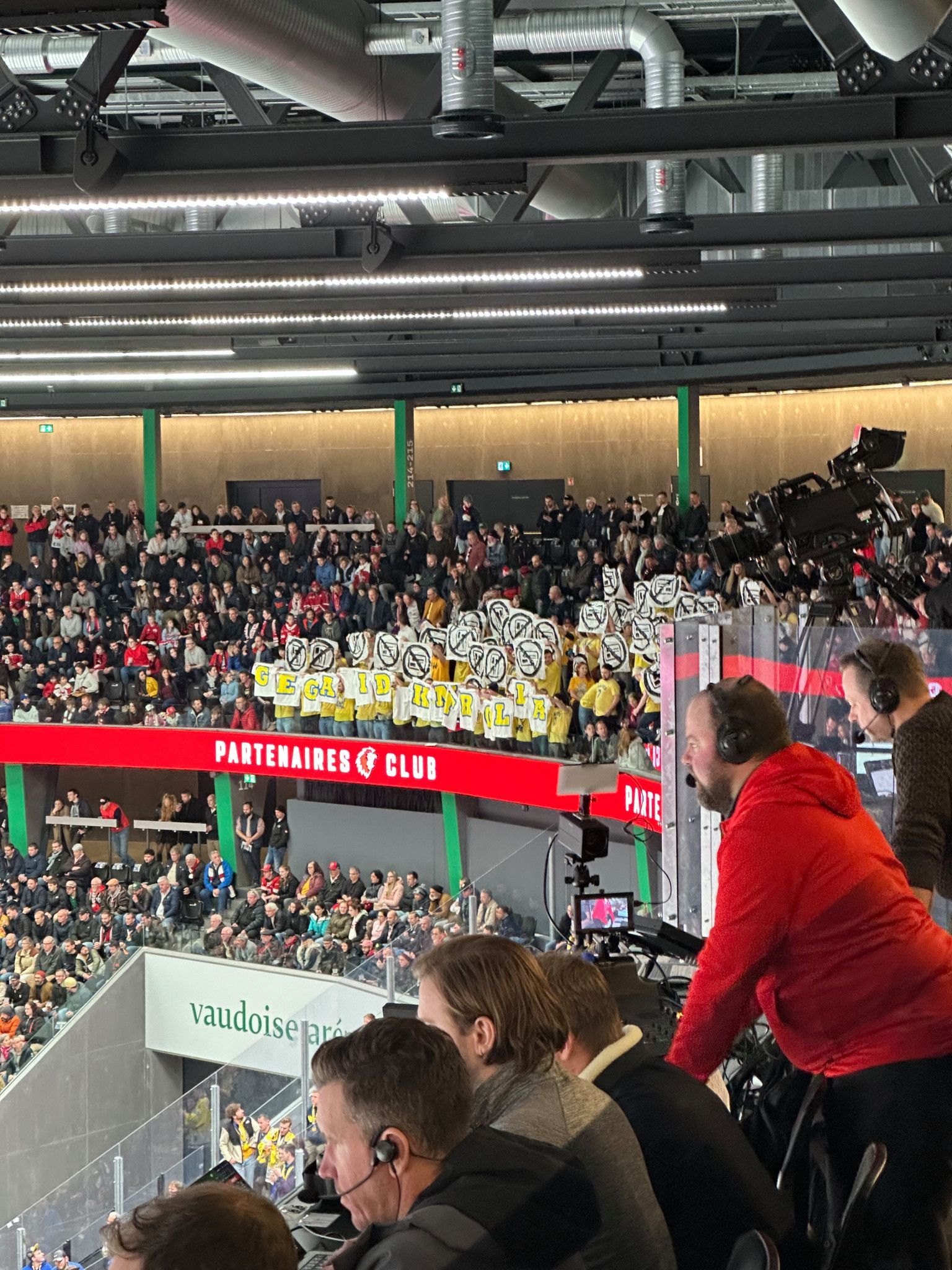 Protestation des ultras lors du match LHC - Davos