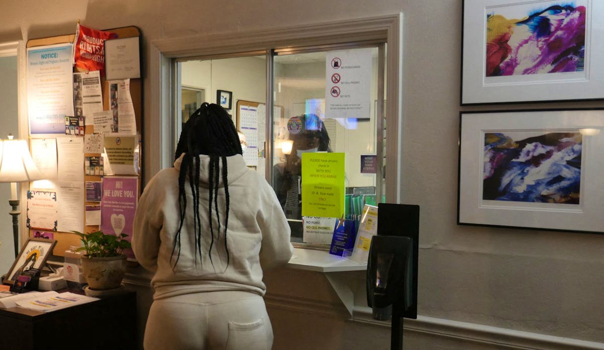 Une femme dans un centre médical de Shreveport, en Louisiane, le 19 avril 2022.