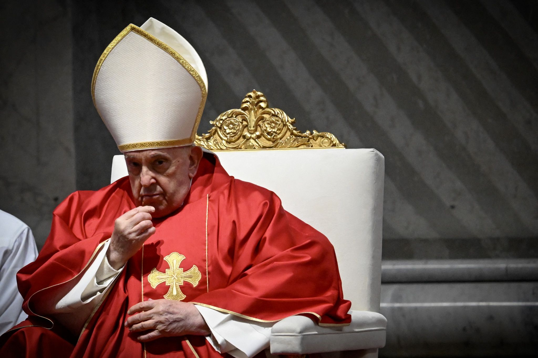 Le pape annule sa participation au Chemin de Croix