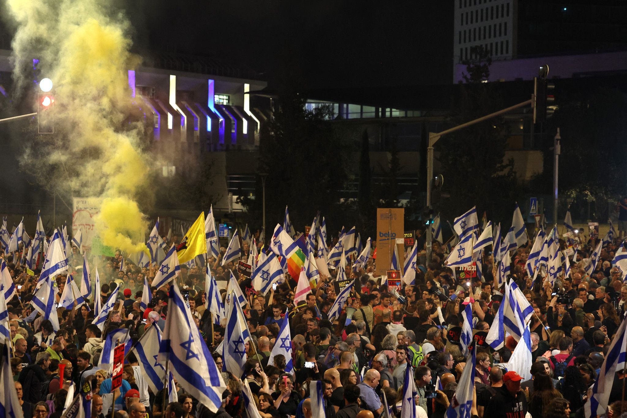 Des milliers de manifestants pour demander le départ de Netanyahu
