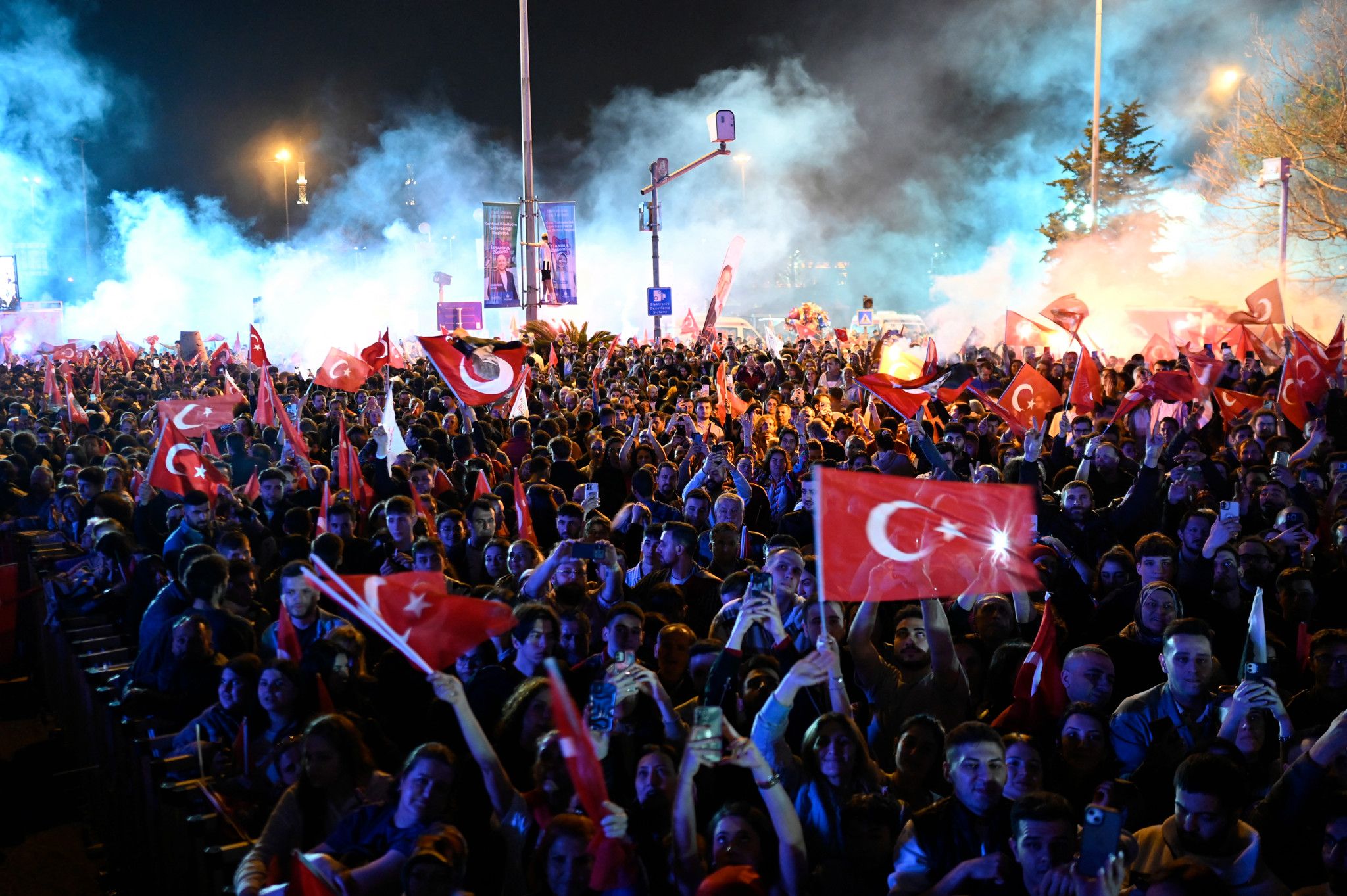 L'opposition en liesse à Istanbul au soir des municipales